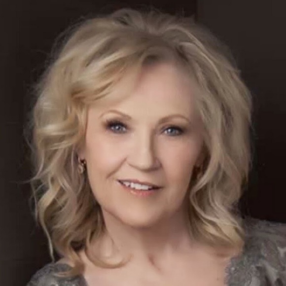 Meet your Posher, Ronnee - Picture 1 of 1